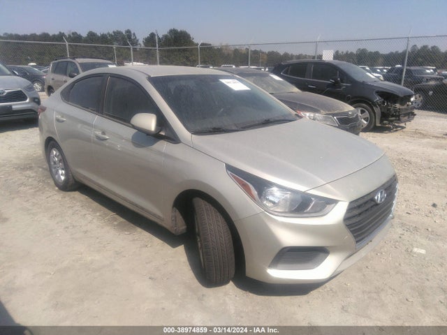 2018 3KPC24A33JE016323 main image