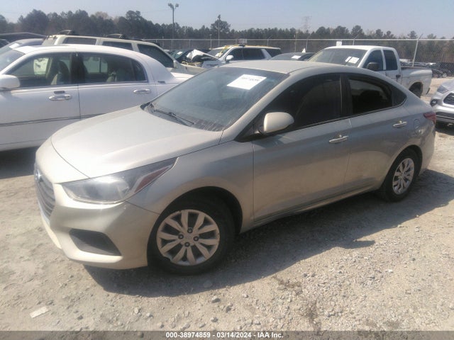 Hyundai ACCENT SE 2018 3KPC24A33JE016323 Image 2
