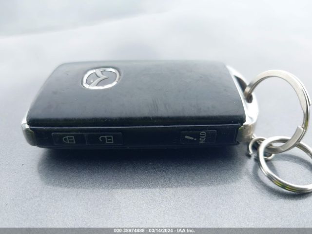 3MVDMADL1LM126366 Mazda Cx-30 Preferred Package