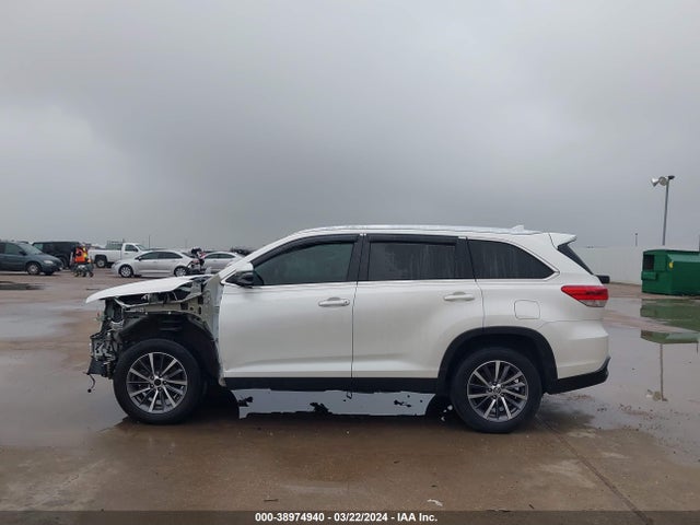 Toyota Highlander Xle 2019 5TDKZRFH4KS558451 Image 15