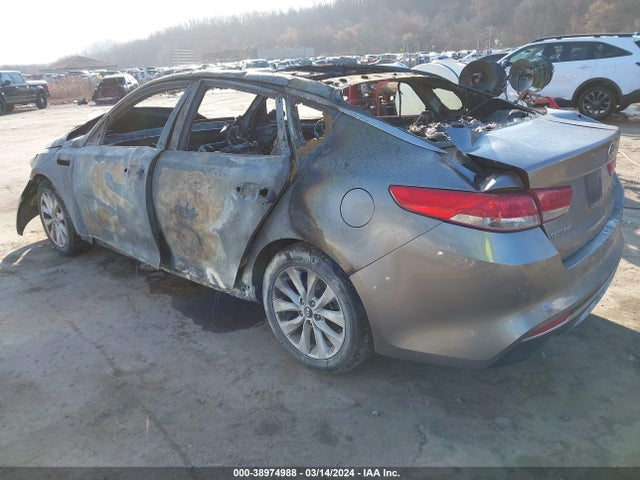 KIA OPTIMA EX 2018 5XXGU4L31JG212776 Image 3