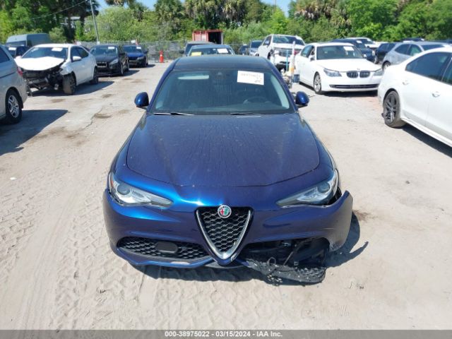 ZARFAECN2J7582399 Alfa Romeo Giulia Ti Sport Rwd