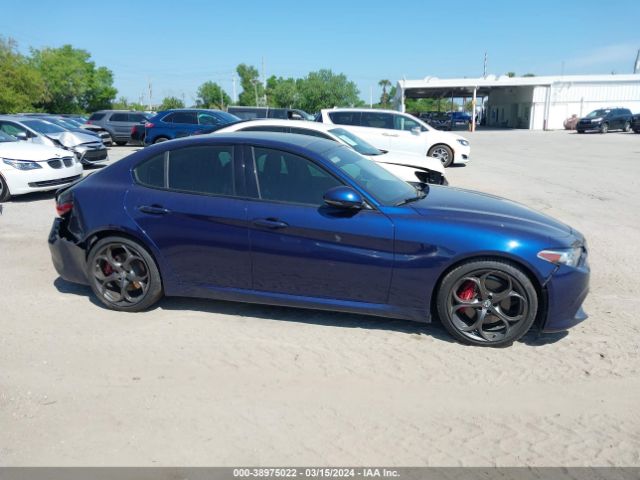 ZARFAECN2J7582399 Alfa Romeo Giulia Ti Sport Rwd