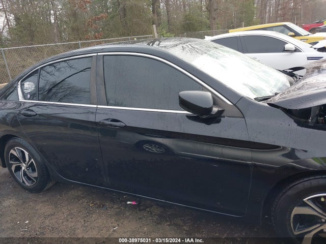 Honda ACCORD LX 2017 1HGCR2F30HA285841 Image 13