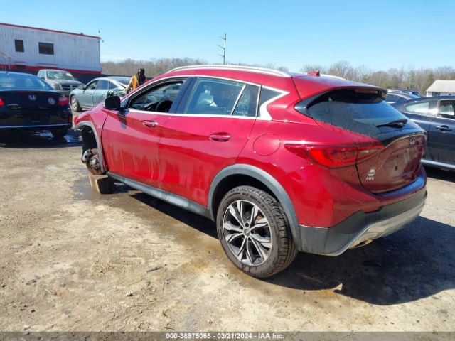 SJKCH5CR8HA025146 Infiniti Qx30 Premium