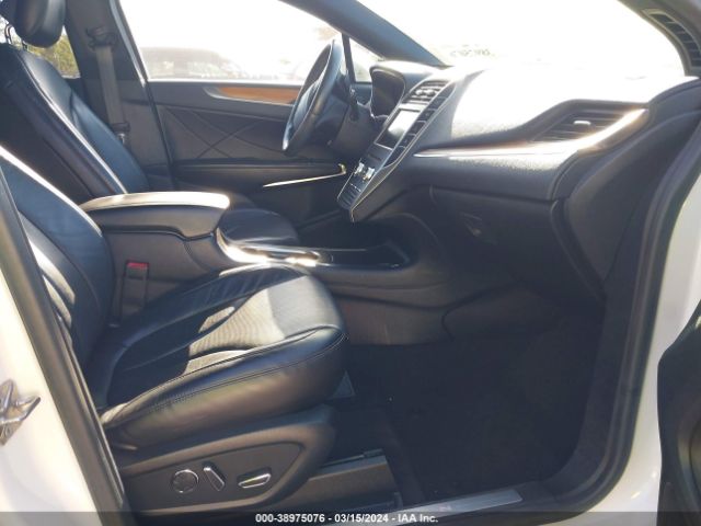 5LMCJ3C95KUL44451 Lincoln Mkc Reserve