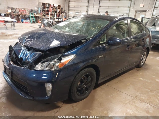 Toyota Prius Three 2015 JTDKN3DU0F1891628 Image 2