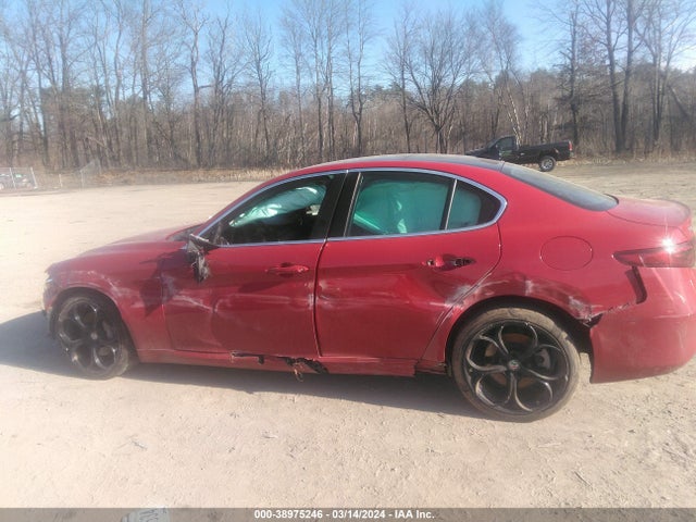 ZARFANAN7K7605471 Alfa Romeo Giulia Awd