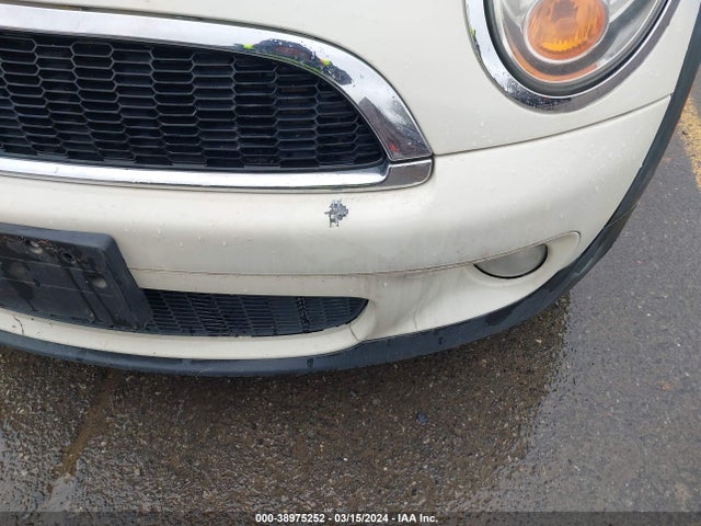 2010 MINI COOPER S WMWMF7C54ATZ70768 Photo 5