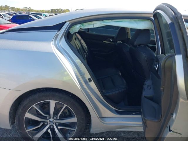 1N4AA6AV7KC369203 Nissan Maxima 3.5 Sl