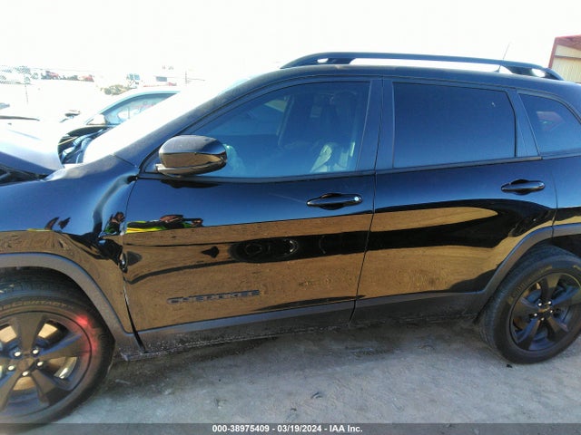 1C4PJMLB5MD184916 Jeep Cherokee Altitude 4x4