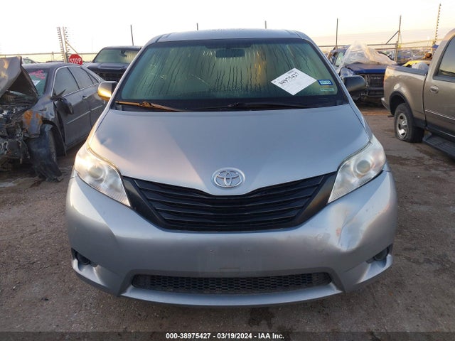 Toyota Sienna L 7 Passenger 2017 5TDZZ3DC1HS821572 Image 11