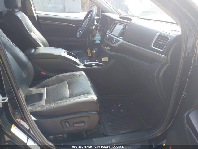 Toyota Highlander Limited 2019 5TDDZRFH0KS929114 Image 5
