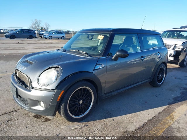 2009 MINI COOPER S CLUBMAN WMWMM33569TP93540 Photo 1