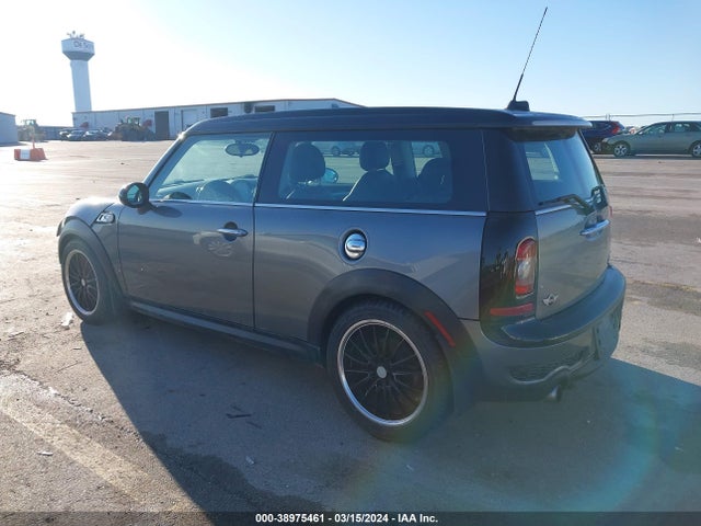 2009 MINI COOPER S CLUBMAN WMWMM33569TP93540 Photo 2