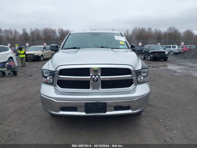 1C6RR7GT2JS144393 RAM 1500 Slt Quad Cab 4x4 6'4 Box