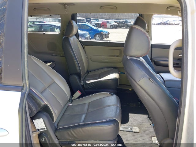 KIA SEDONA LX 2017 KNDMB5C18H6281874 Image 8
