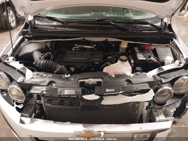 Chevrolet Sonic Lt Auto 2016 1G1JC5SB4G4113677 Image 10