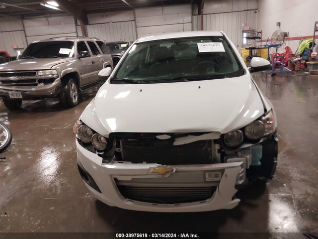 Chevrolet Sonic Lt Auto 2016 1G1JC5SB4G4113677 Image 12