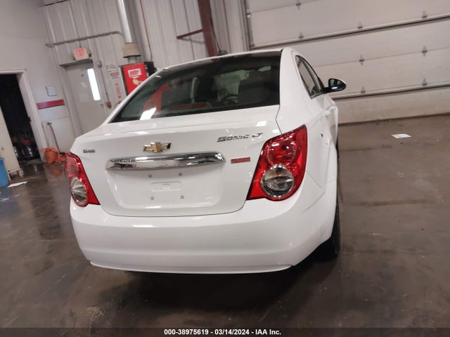 Chevrolet Sonic Lt Auto 2016 1G1JC5SB4G4113677 Image 16