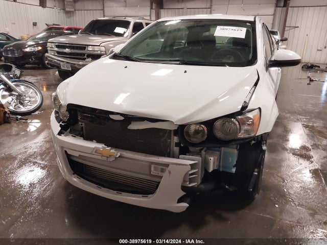 Chevrolet Sonic Lt Auto 2016 1G1JC5SB4G4113677 Image 6
