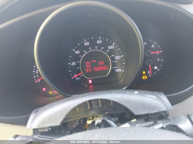 KIA SOUL + 2014 KNDJP3A50E7025359 Image 7