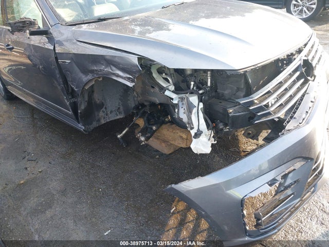 1VWDT7A31HC072648 Volkswagen Passat 1.8t R-line