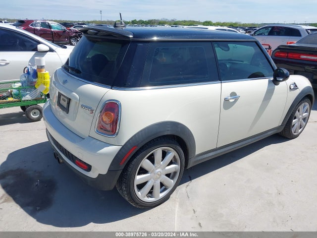 2008 MINI COOPER S WMWMF73598TV34511 Photo 3