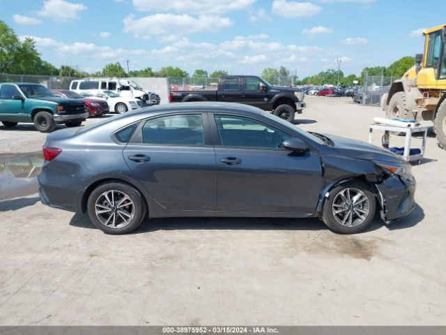 3KPF24AD5PE632412 KIA Forte Lxs