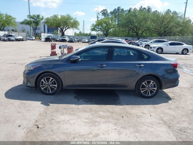 3KPF24AD5PE632412 KIA Forte Lxs