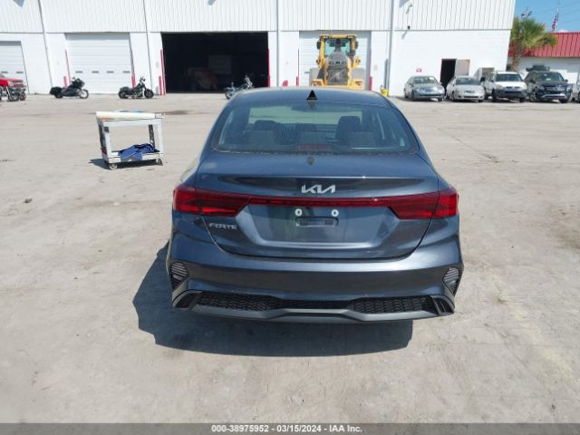 3KPF24AD5PE632412 KIA Forte Lxs