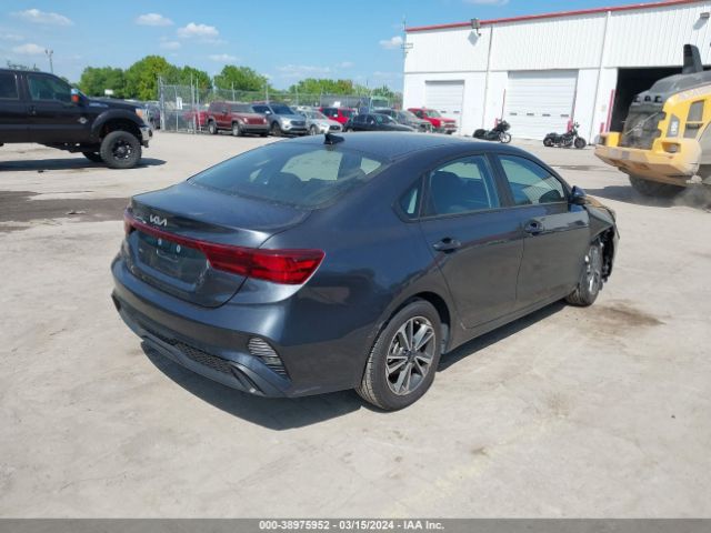 3KPF24AD5PE632412 KIA Forte Lxs