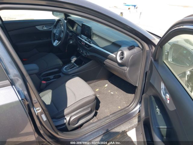3KPF24AD5PE632412 KIA Forte Lxs