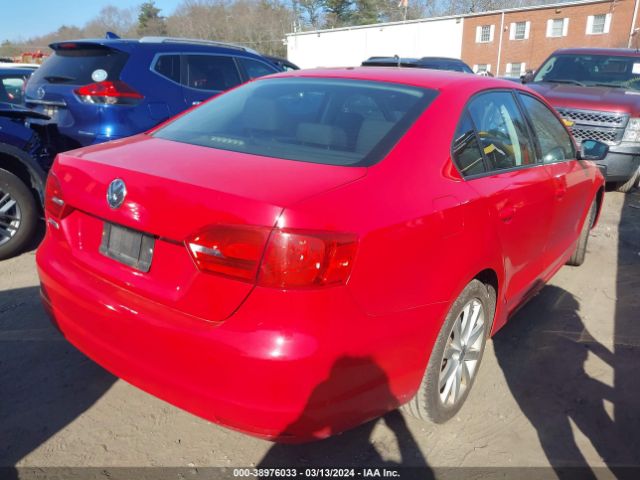 3VW2K7AJ4EM235487 Volkswagen Jetta 2.0l S