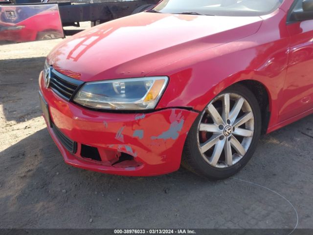 3VW2K7AJ4EM235487 Volkswagen Jetta 2.0l S