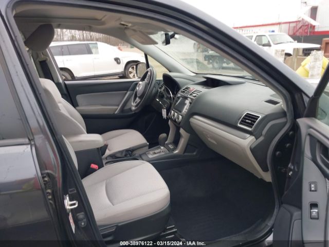 JF2SJAGC1HH528253 Subaru Forester 2.5i Premium