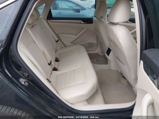 1VWBN7A33EC107073 Volkswagen Passat 2.0l Tdi Se