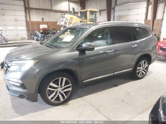 Honda Pilot Touring 2016 5FNYF6H95GB016505 Image 2