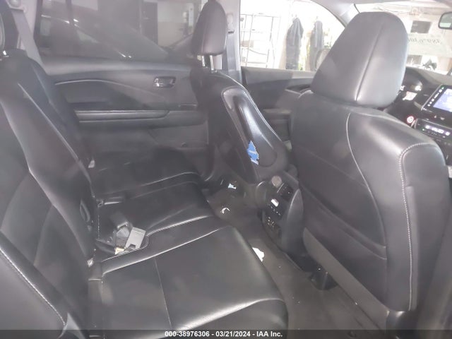Honda Pilot Touring 2016 5FNYF6H95GB016505 Image 8