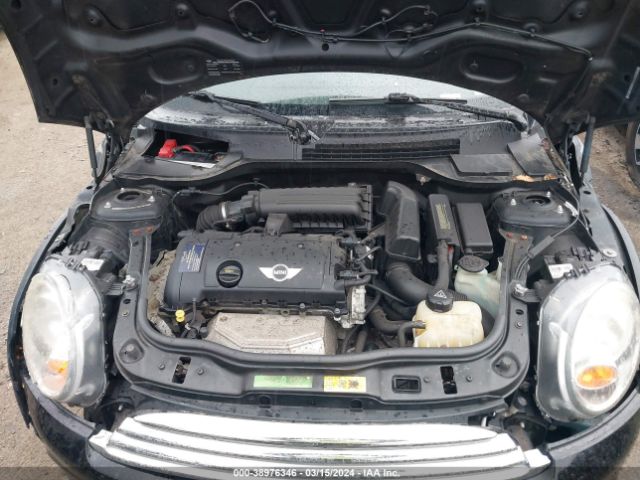 2011 MINI COOPER CLUBMAN WMWZF3C59BT187879 Photo 9