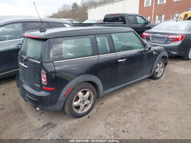 2011 MINI COOPER CLUBMAN WMWZF3C59BT187879 Photo 3
