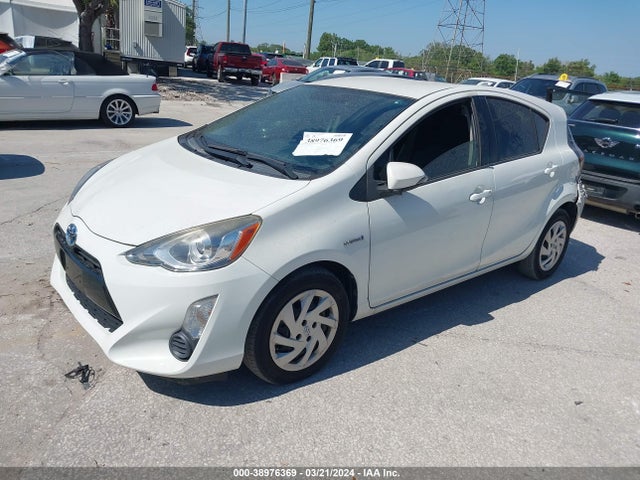 Toyota Prius C Two 2015 JTDKDTB37F1111024 Image 2