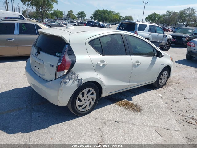 Toyota Prius C Two 2015 JTDKDTB37F1111024 Image 4