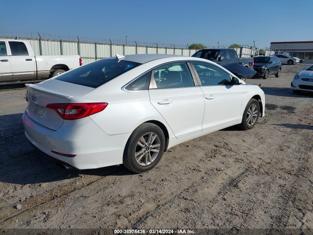 Hyundai SONATA SE 2016 5NPE24AF2GH357560 Image 4