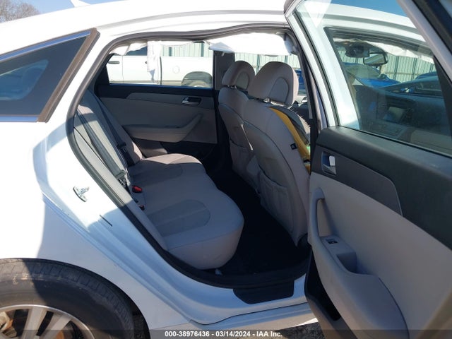 Hyundai SONATA SE 2016 5NPE24AF2GH357560 Image 8