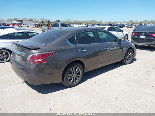 Nissan Altima 2.5 S 2015 1N4AL3AP7FC570552 Image 4