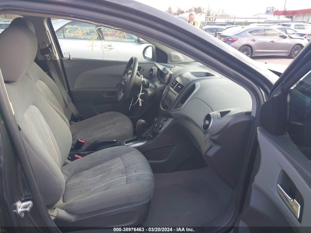 Chevrolet Sonic Lt Auto 2014 1G1JC6SHXE4111486 Image 5