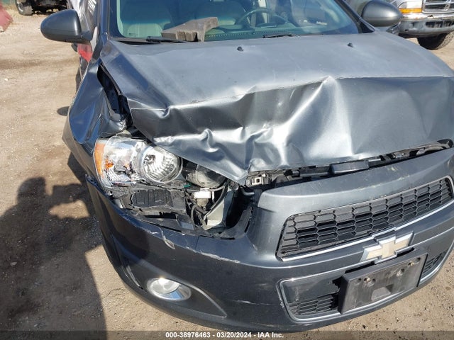 Chevrolet Sonic Lt Auto 2014 1G1JC6SHXE4111486 Image 6