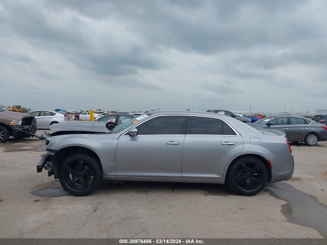 Chrysler 300 Limited 2018 2C3CCAEG4JH159721 Image 14