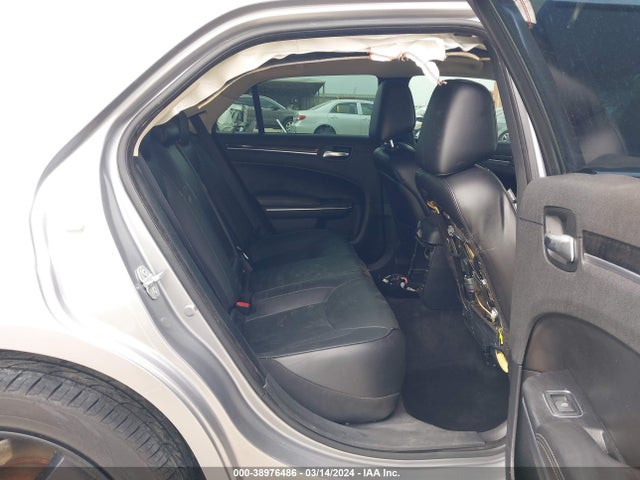 Chrysler 300 Limited 2018 2C3CCAEG4JH159721 Image 8